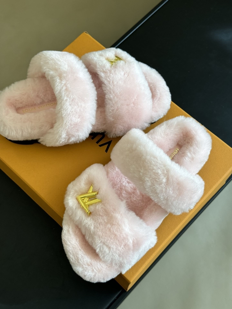 Louis Vuitton Slippers